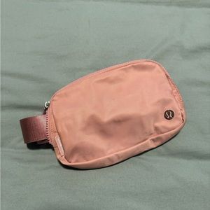 lululemon belt bag